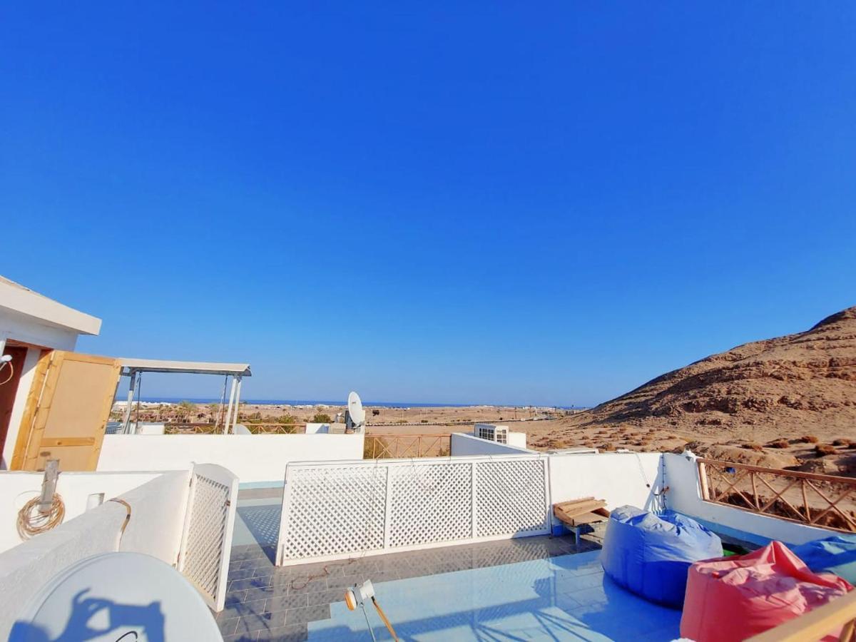 Appartement Lovely One Bedroom Within Cozy Compound Including Swimming Pool, Supermarket. Perfect Location At Neama Bay With Access To Public Transportation *