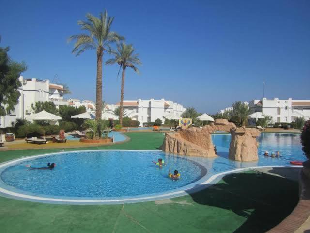Daire Lovely One Bedroom Within Cozy Compound Including Swimming Pool, Supermarket. Perfect Location At Neama Bay With Access To Public Transportation Şarm El-Şeyh